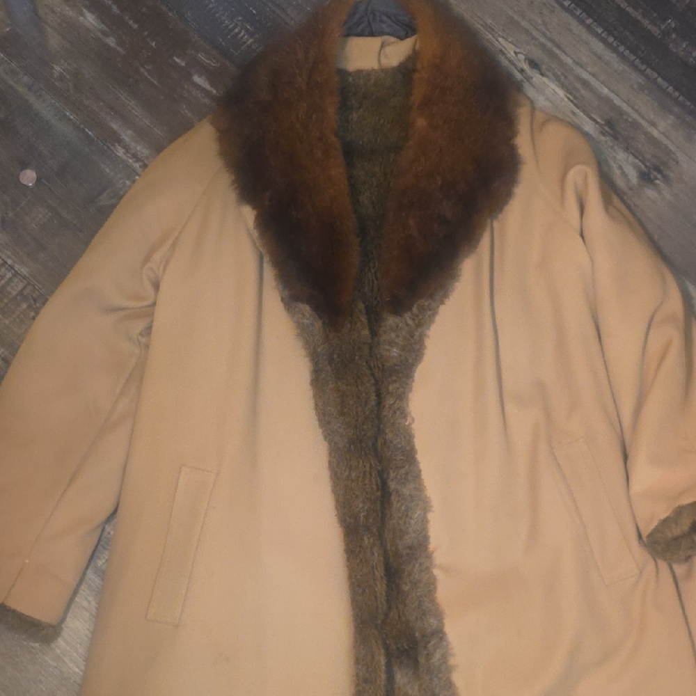 Women's Tan Coat with Brown Fur Trim